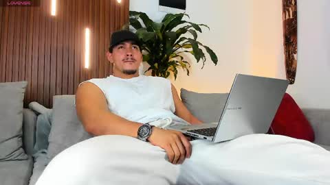 LUCA SANTOS online show from 6, 6, 2026
