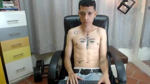 Snapshot of lucasssmith11 chatting on 17, 5, 2026 LucassSmith11 online show from 17, 5, 2026