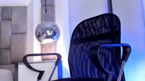 lucasthomson_ online show from 26, 6, 2026