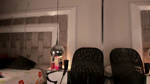 lucasthomson_ online show from 28, 7, 2026