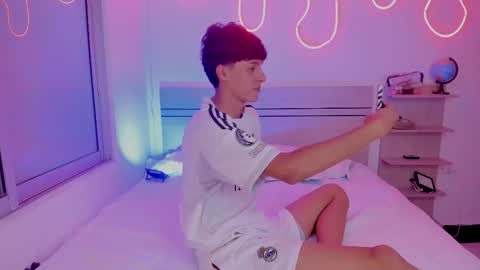 Snapshot of luccas_ferreira chatting on 29, 11, 2025 Luccas Ferreira online show from 29, 11, 2025