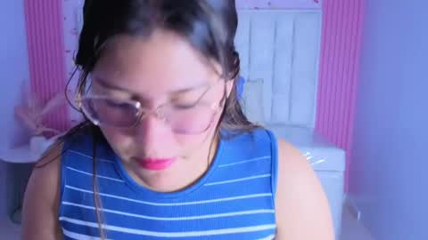 Lucero  online show from 25, 4, 2026