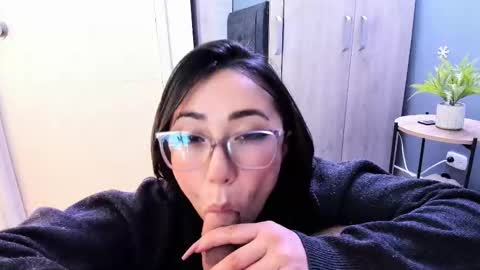 Luci y Fer online show from 11, 3, 2025