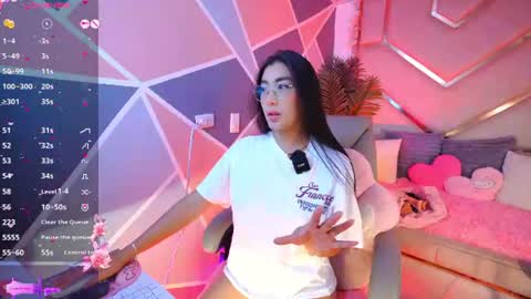 Snapshot of luci_tender chatting on 24, 6, 2026 hanna online show from 24, 6, 2026