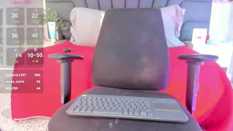   online show from 14, 9, 2025