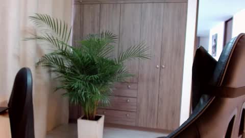 lucia star  online show from 16, 1, 2026