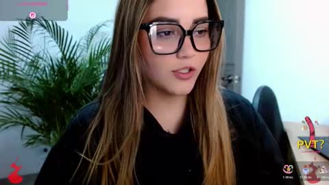 lucia star  online show from 14, 3, 2026