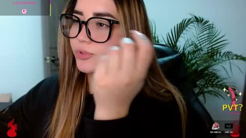 lucia star  online show from 27, 4, 2026