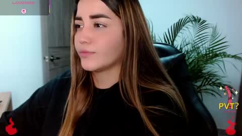 lucia star  online show from 29, 4, 2026