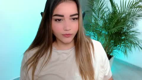 Snapshot of lucia_star_ chatting on 17, 7, 2026 lucia star online show from 17, 7, 2026