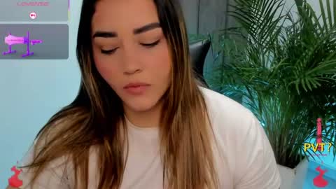 Snapshot of lucia_star_ chatting on 1, 8, 2026 lucia star online show from 1, 8, 2026