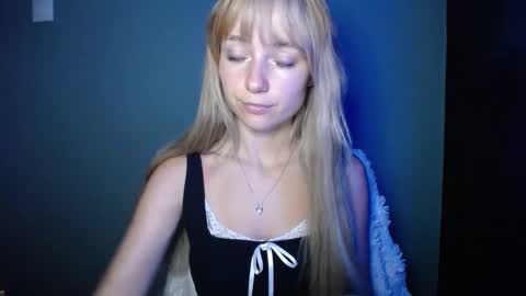 Lucy online show from 26, 9, 2025