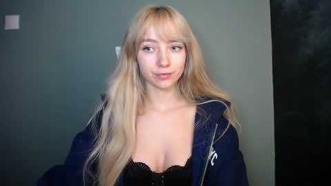 Lucy online show from 15, 4, 2026