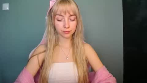 Lucy online show from 25, 4, 2026