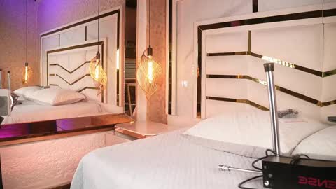 luciana_agudelo online show from 21, 4, 2026