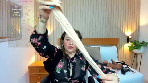 Snapshot of luciana_ballesteros chatting on 21, 5, 2026 Luciana online show from 21, 5, 2026