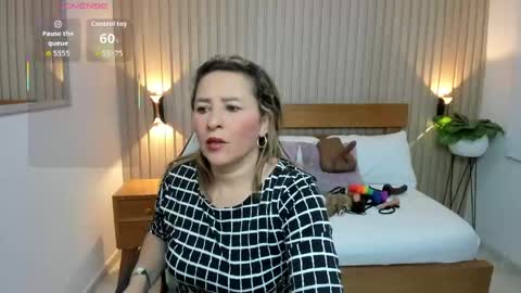 Snapshot of luciana_ballesteros chatting on 6, 6, 2026 Luciana online show from 6, 6, 2026