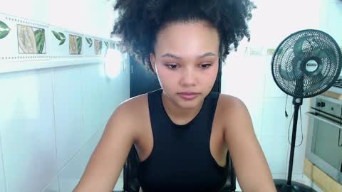 Snapshot of luciana_mj1 chatting on 7, 4, 2026 LUCIANA online show from 7, 4, 2026