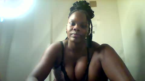 Snapshot of luciaresa chatting on 7, 7, 2026 luciaresa online show from 7, 7, 2026