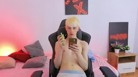 Angelok online show from 8, 6, 2026