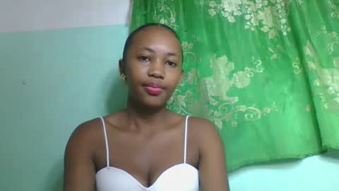 lucie196645 online show from 10, 5, 2026