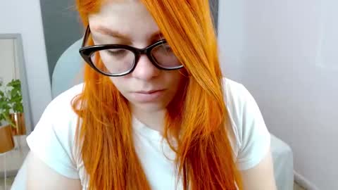 Snapshot of lucie_nicolls chatting on 2, 12, 2024 Lucie online show from 2, 12, 2024