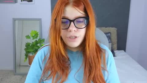 Snapshot of lucie_nicolls chatting on 30, 12, 2024 Lucie online show from 30, 12, 2024