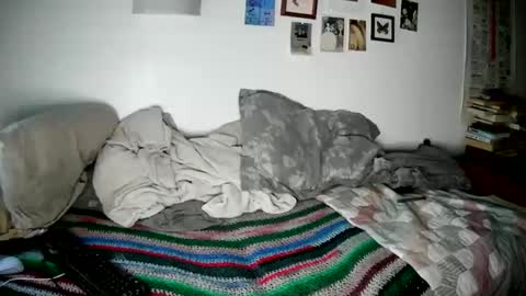 lucieleelark online show from 25, 2, 2026