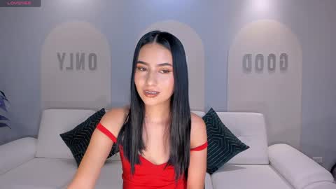 Lucie Martin online show from 27, 4, 2026