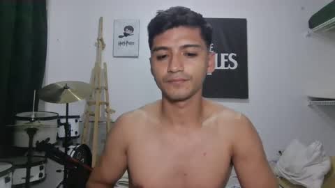 Snapshot of lucifferr_ chatting on 18, 4, 2026 leonel online show from 18, 4, 2026