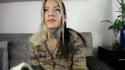 luciiana online show from 24, 4, 2026