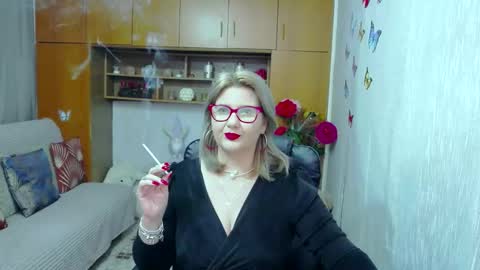 Snapshot of lucillefenlys chatting on 20, 10, 2025 Lucille Fenly online show from 20, 10, 2025