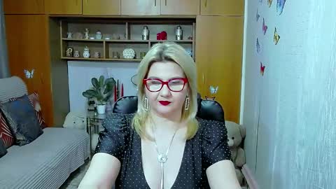 Snapshot of lucillefenlys chatting on 11, 3, 2026 Lucille Fenly online show from 11, 3, 2026