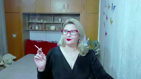 Snapshot of lucillefenlys chatting on 18, 5, 2026 Lucille Fenly online show from 18, 5, 2026