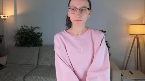 Snapshot of lucinapahl chatting on 2, 12, 2025 Samanta online show from 2, 12, 2025