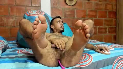 Snapshot of luck_andrew chatting on 15, 12, 2025 luck_andrew online show from 15, 12, 2025