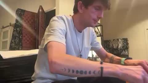 Snapshot of lucky_bme chatting on 14, 1, 2026 lucky_bme online show from 14, 1, 2026