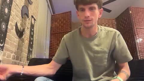 Snapshot of lucky_bme chatting on 10, 3, 2026 lucky_bme online show from 10, 3, 2026