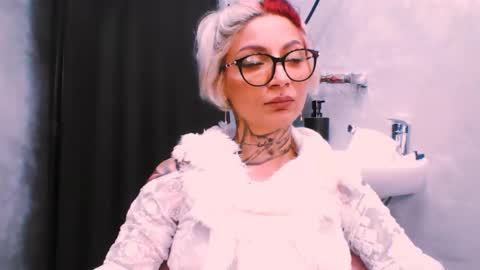 Snapshot of lucky_denizz chatting on 22, 11, 2025 lucky_denizz online show from 22, 11, 2025
