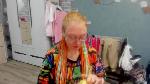 lucky_licky20 online show from 4, 10, 2025