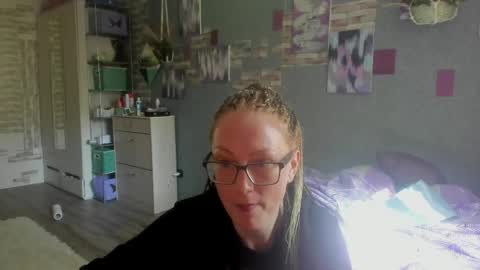 lucky_licky20 online show from 5, 6, 2026