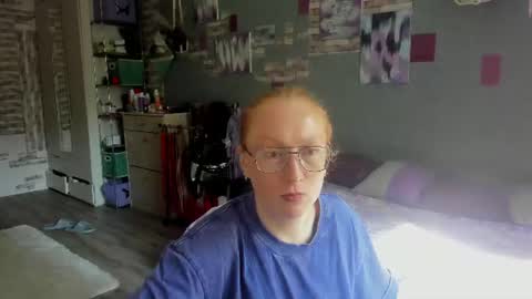 lucky_licky20 online show from 25, 6, 2026