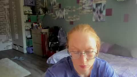 lucky_licky20 online show from 25, 6, 2026