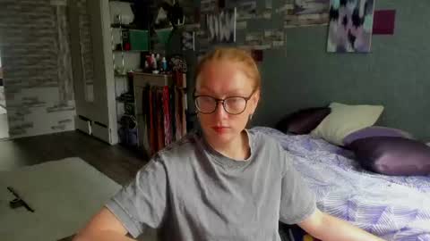 lucky_licky20 online show from 26, 7, 2026