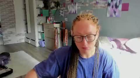 lucky_licky20 online show from 9, 8, 2026