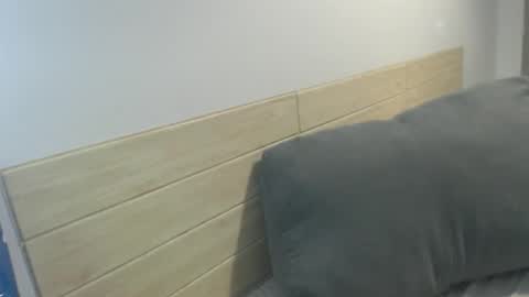 Snapshot of luckyisa chatting on 3, 11, 2025 angelisa online show from 3, 11, 2025