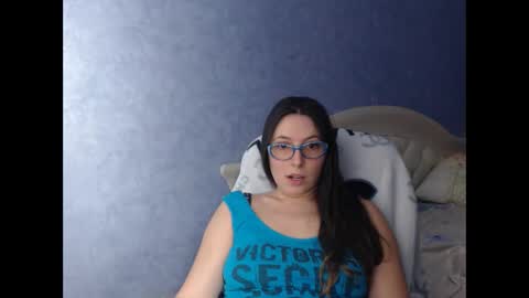 Snapshot of luckylinda23 chatting on 29, 1, 2025 luckylinda23 online show from 29, 1, 2025