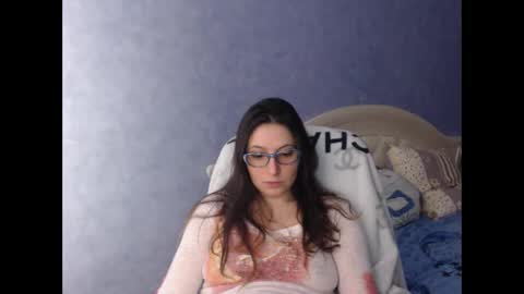 Snapshot of luckylinda23 chatting on 5, 2, 2025 luckylinda23 online show from 5, 2, 2025