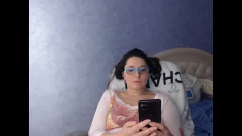 Snapshot of luckylinda23 chatting on 6, 2, 2025 luckylinda23 online show from 6, 2, 2025