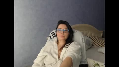 Snapshot of luckylinda23 chatting on 12, 2, 2025 luckylinda23 online show from 12, 2, 2025